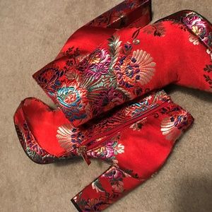 Make a statement in these gorgeous ankle Booties